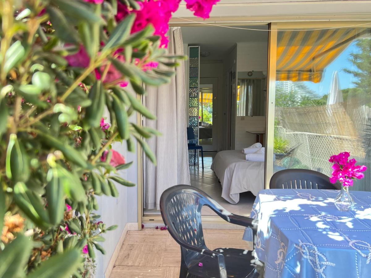 Blue Terrace Apartment - Marina Baie Des Anges ヴィルヌーヴ・ルベ エクステリア 写真