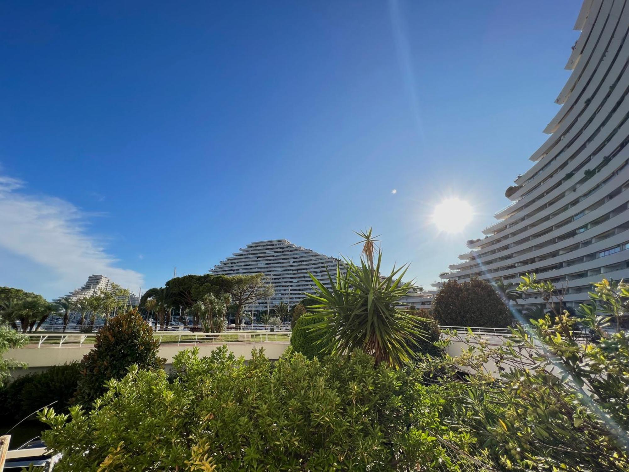 Blue Terrace Apartment - Marina Baie Des Anges ヴィルヌーヴ・ルベ エクステリア 写真